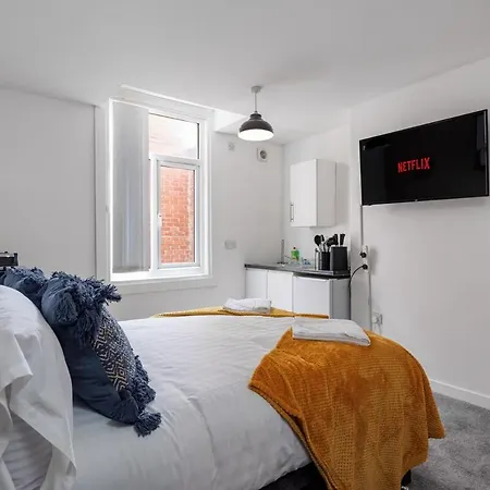 Centre 5 With Kitchenette, Free Wifi And Smart Tv With Netflix By Yoko Apartment